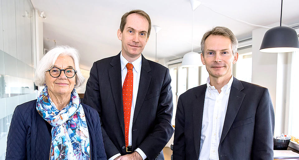Från vänster: Agneta Bladh (Regeringskansliet), Andreas Göthenberg (STINT) och Hans Pohl (STINT). Foto: Camilla Cherry